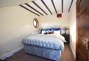 Photo 19- click for photo gallery